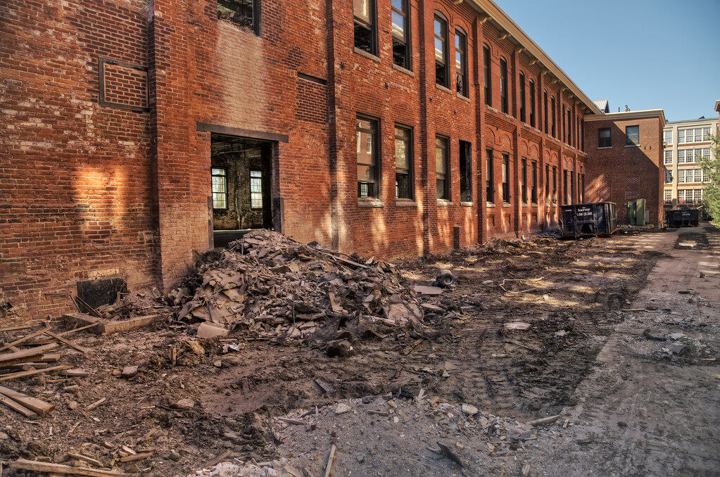 Interior commercial demolition and decommissioning debris removal El Paso TX